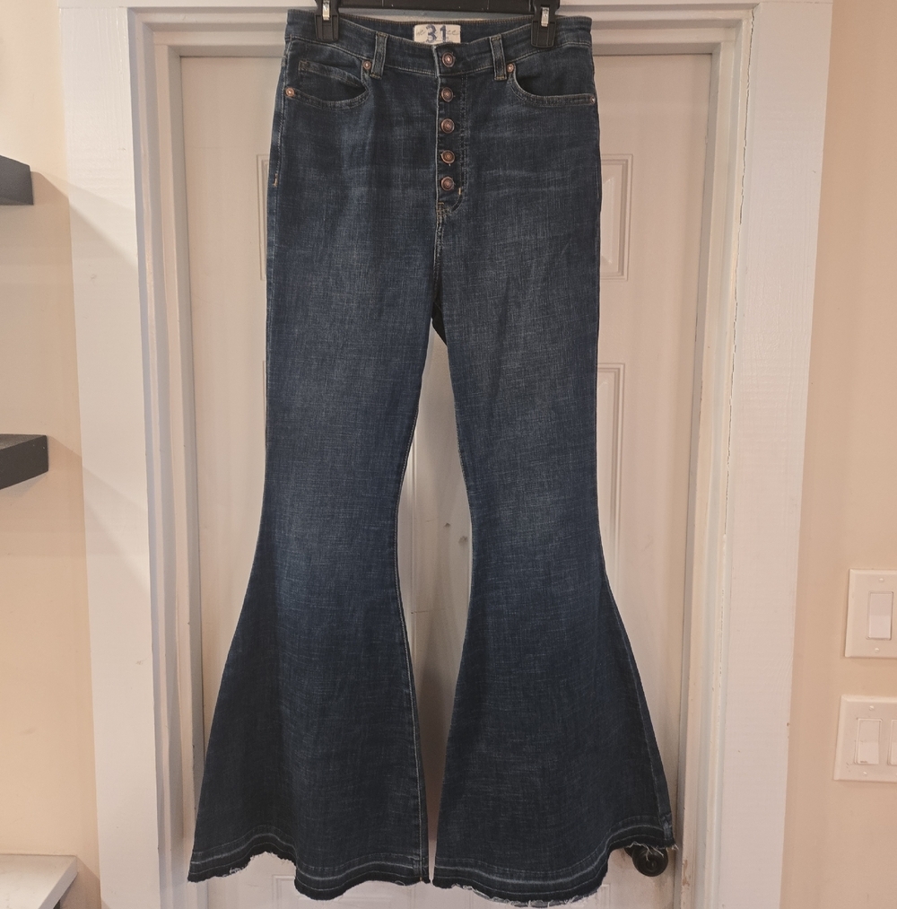 We The Free Irreplaceable High Rise Extreme Flare Stretch Boho Retro Blue Jeans